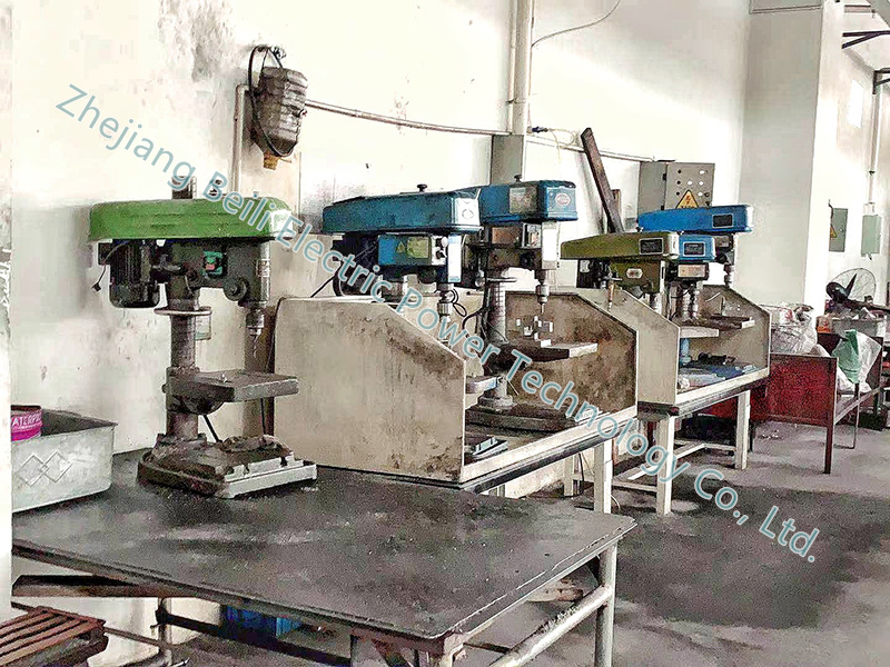 7.Metal processing workshop